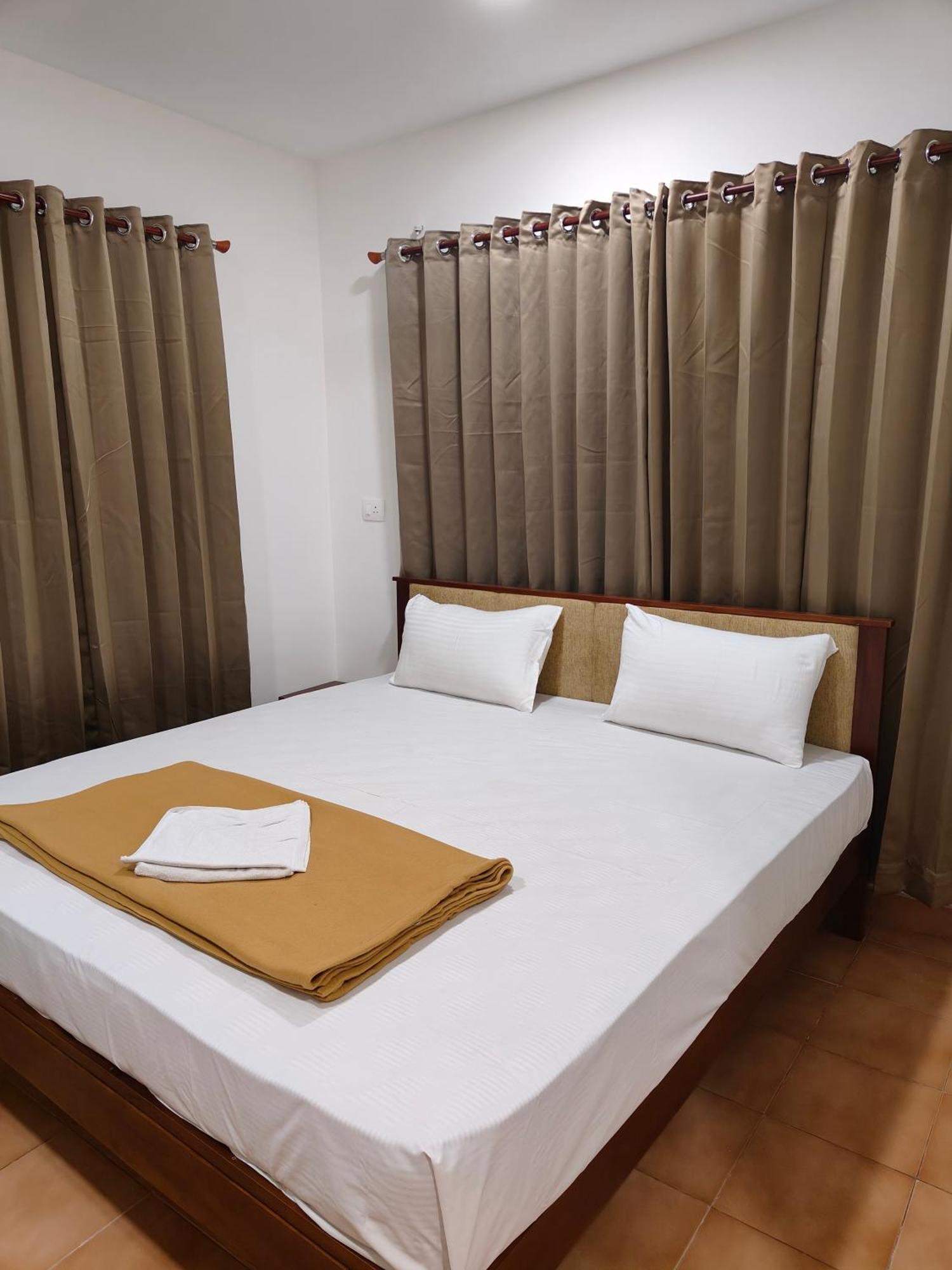 Hotel Nova Kochi Exteriér fotografie